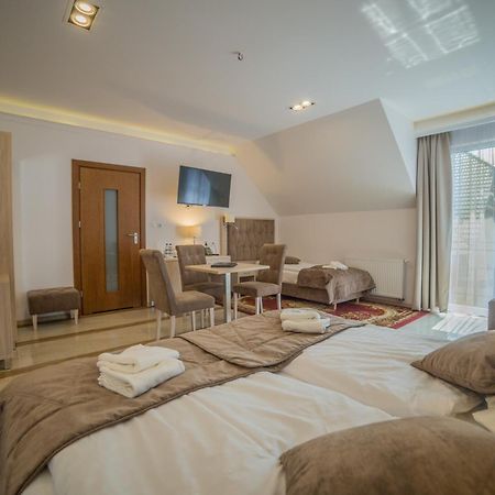 Wichrowe Wzgorze Chmielno Hotel Екстериор снимка