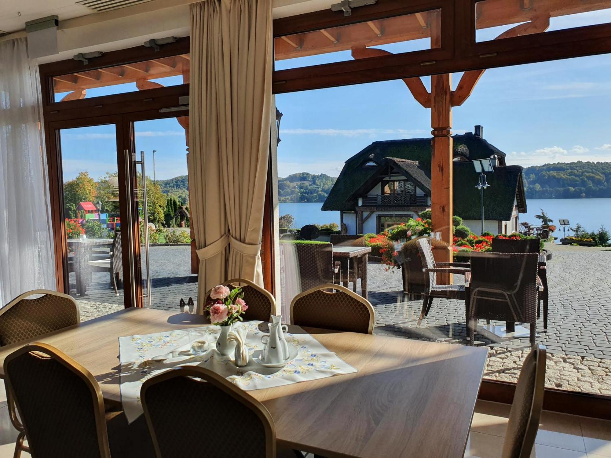Wichrowe Wzgorze Chmielno Hotel Екстериор снимка