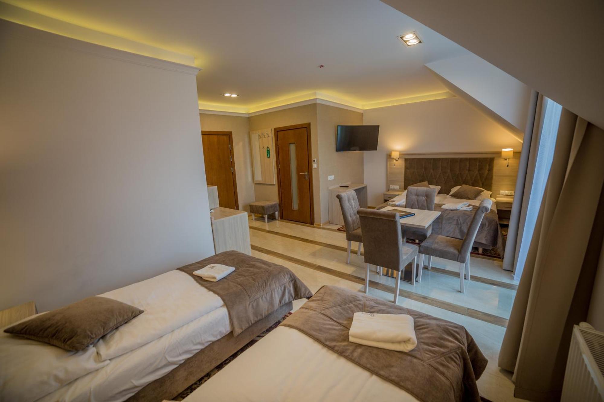 Wichrowe Wzgorze Chmielno Hotel Екстериор снимка